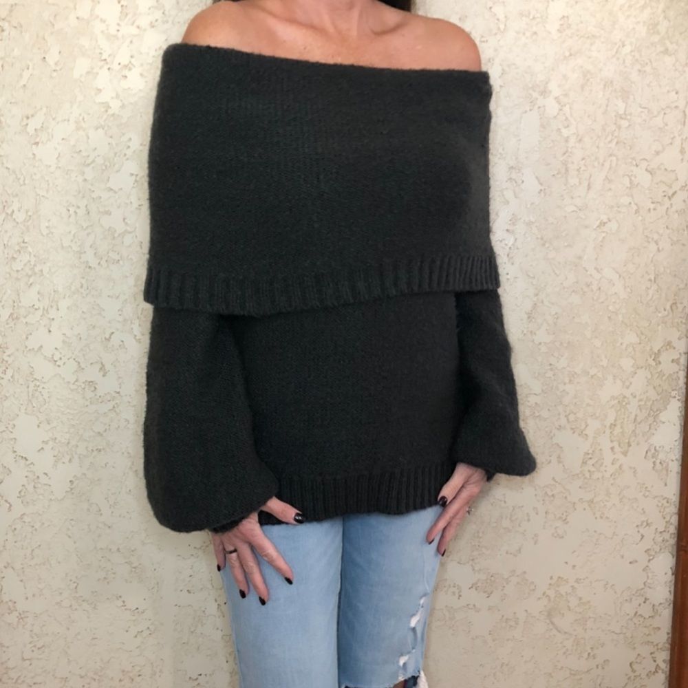 L’ACADEMIE Vesper Sweater in Grey - Picture 6 of 15